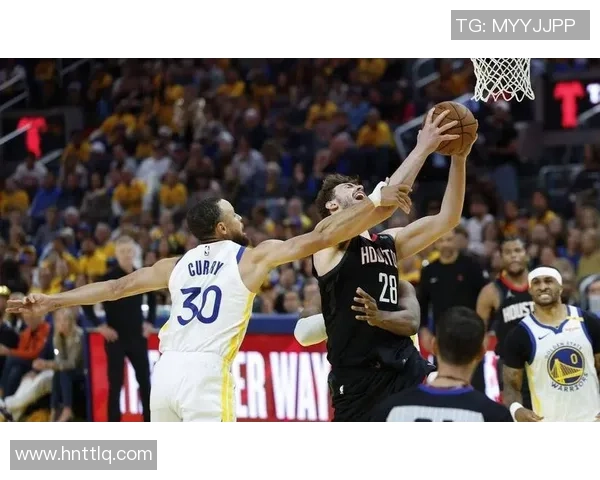 勇士与火箭对决小分分析揭示比赛胜负关键因素与球员表现 勇士与火箭对决小分分析揭示比赛胜负关键因素与球员表现